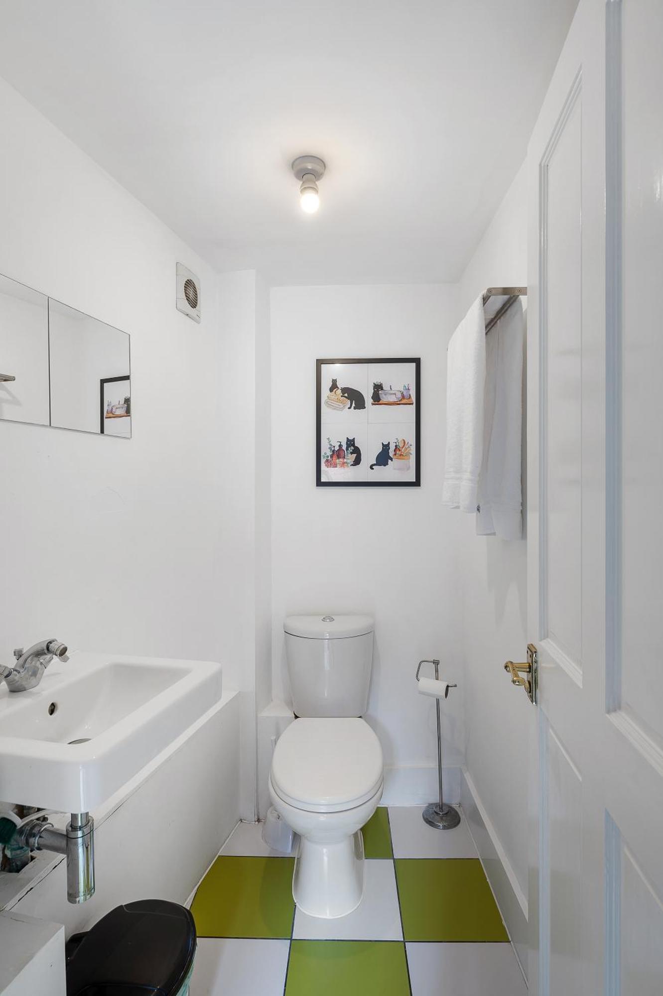 Apartamento Flat Offers Superb Transport Connections Londres