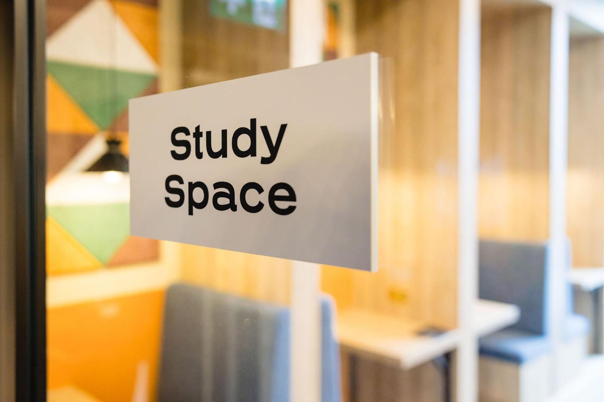 Students Only South Homes Leilighet London
