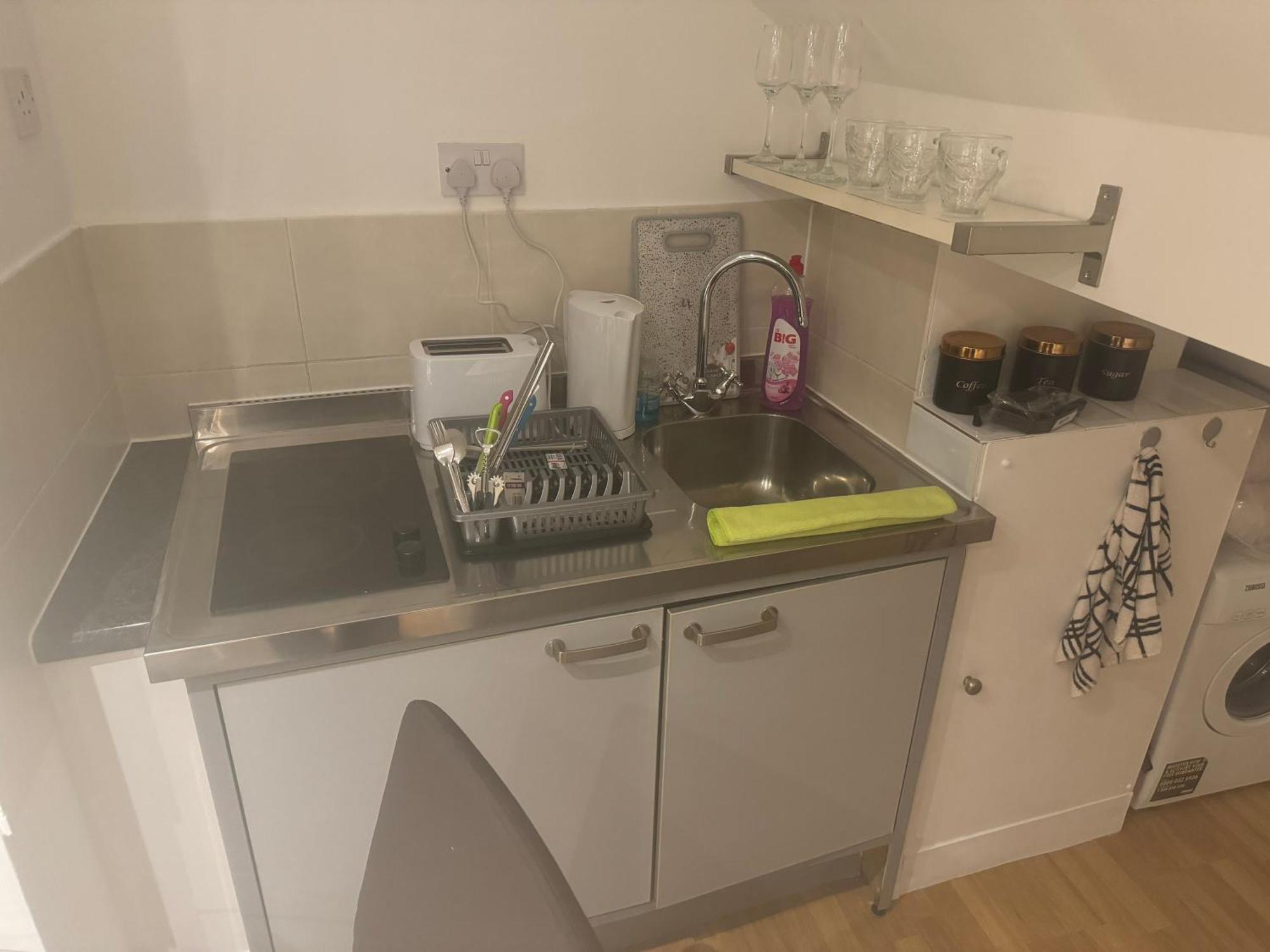 Apartment Flat Close To *