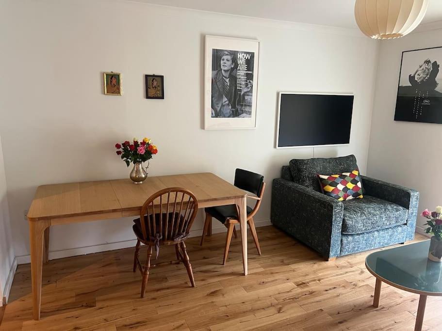 Apartment Flat In *