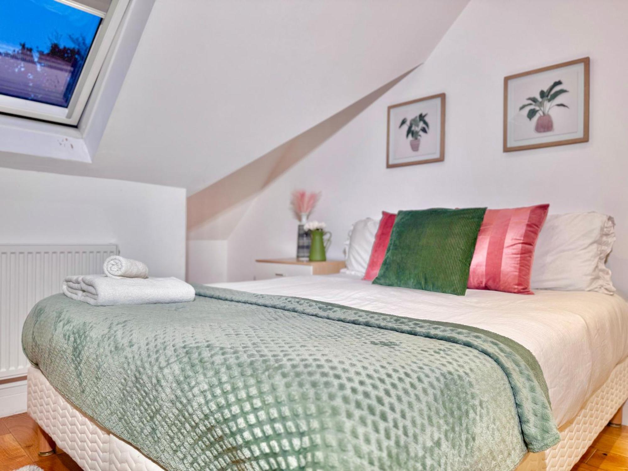 Gasthuis En-suites With Free Parking 30min To