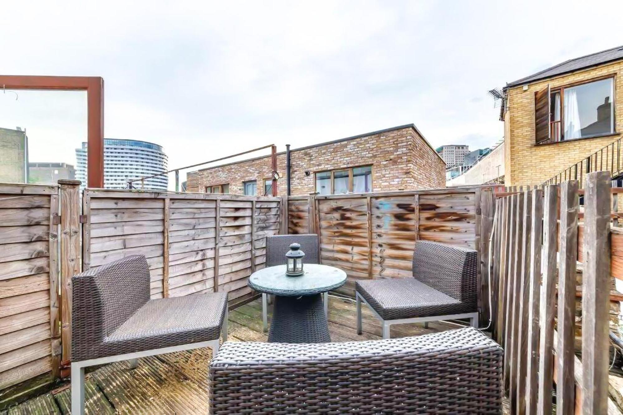Lovely 2 Bedroom With Patio Waterloo Lm1 Apartamento