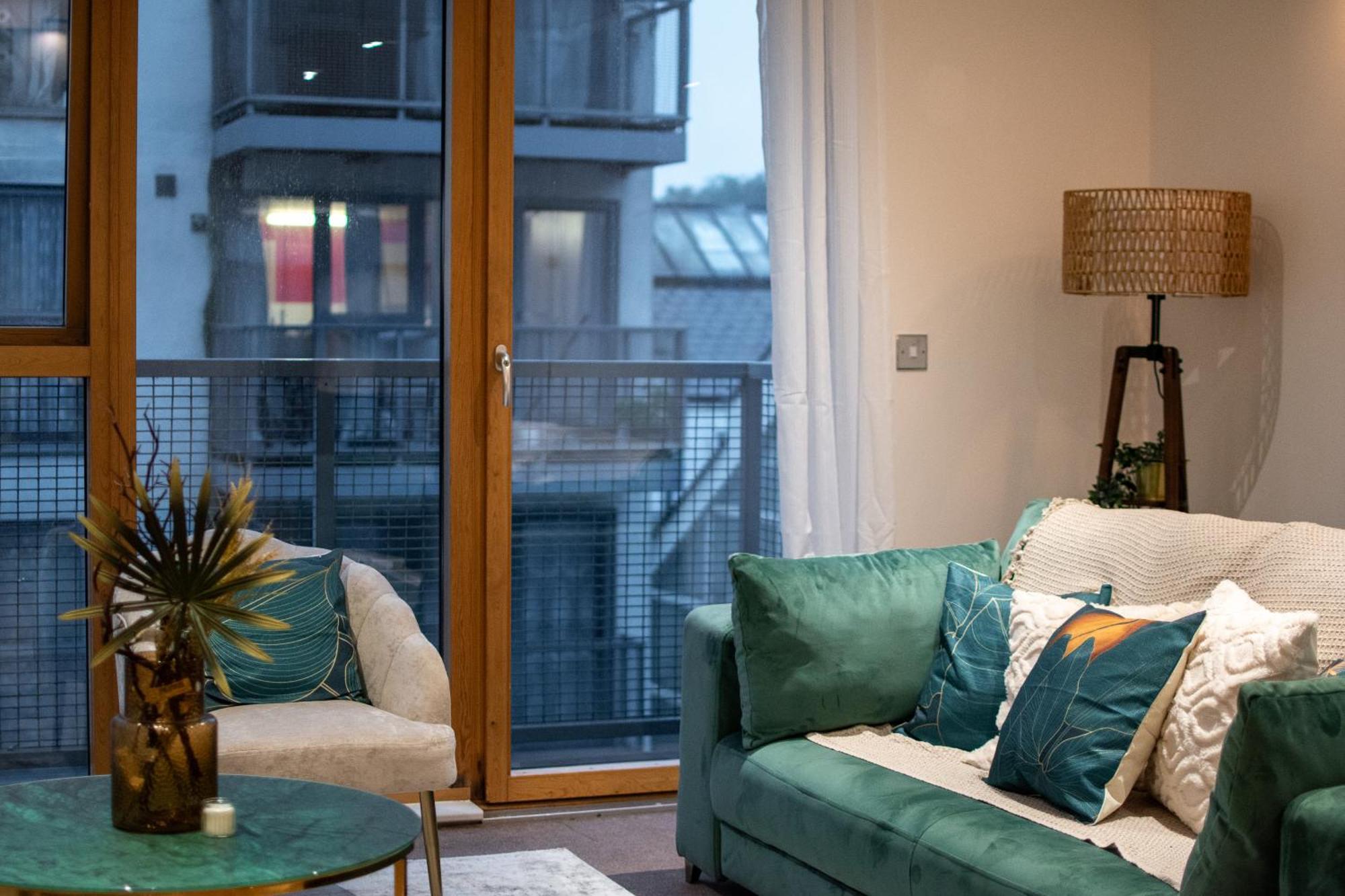 Cosy 2 Bed Hackney Sleeps 8 Apartment *
