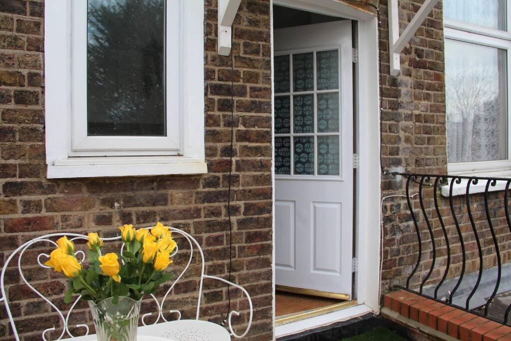 Bright Garden Studio! *