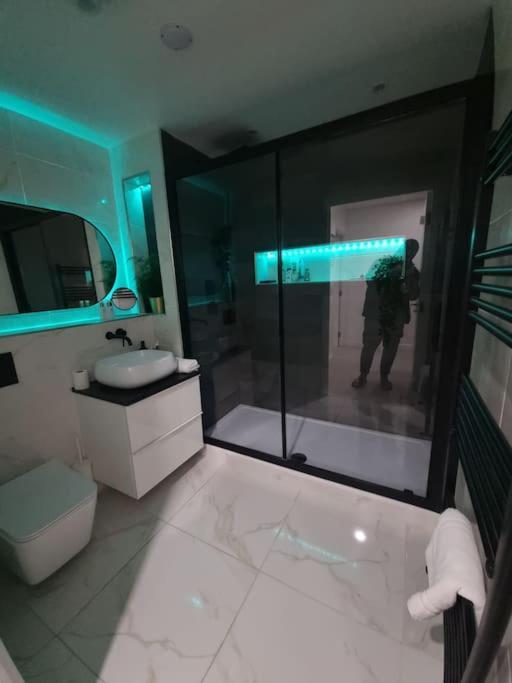 Cozy Modern Flat In Angel Islington * London