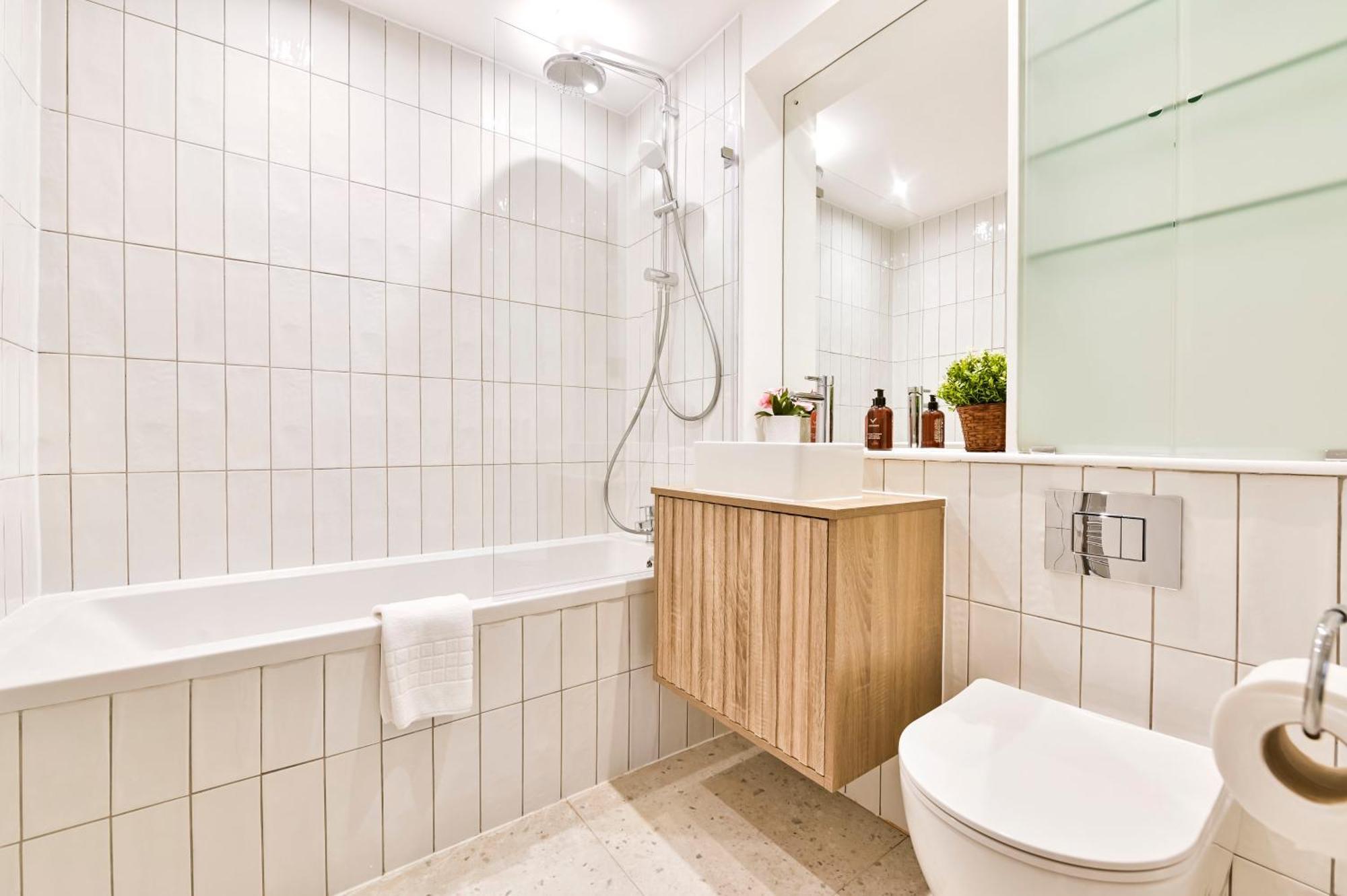 Wonderful Fitzrovia 3 Bed Apartment London