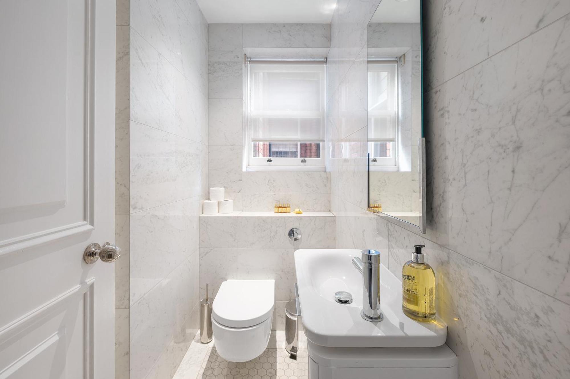 Casa Italia Near Sloane Square, Harrods And Kings Road - Washing Machine & Wifi * London