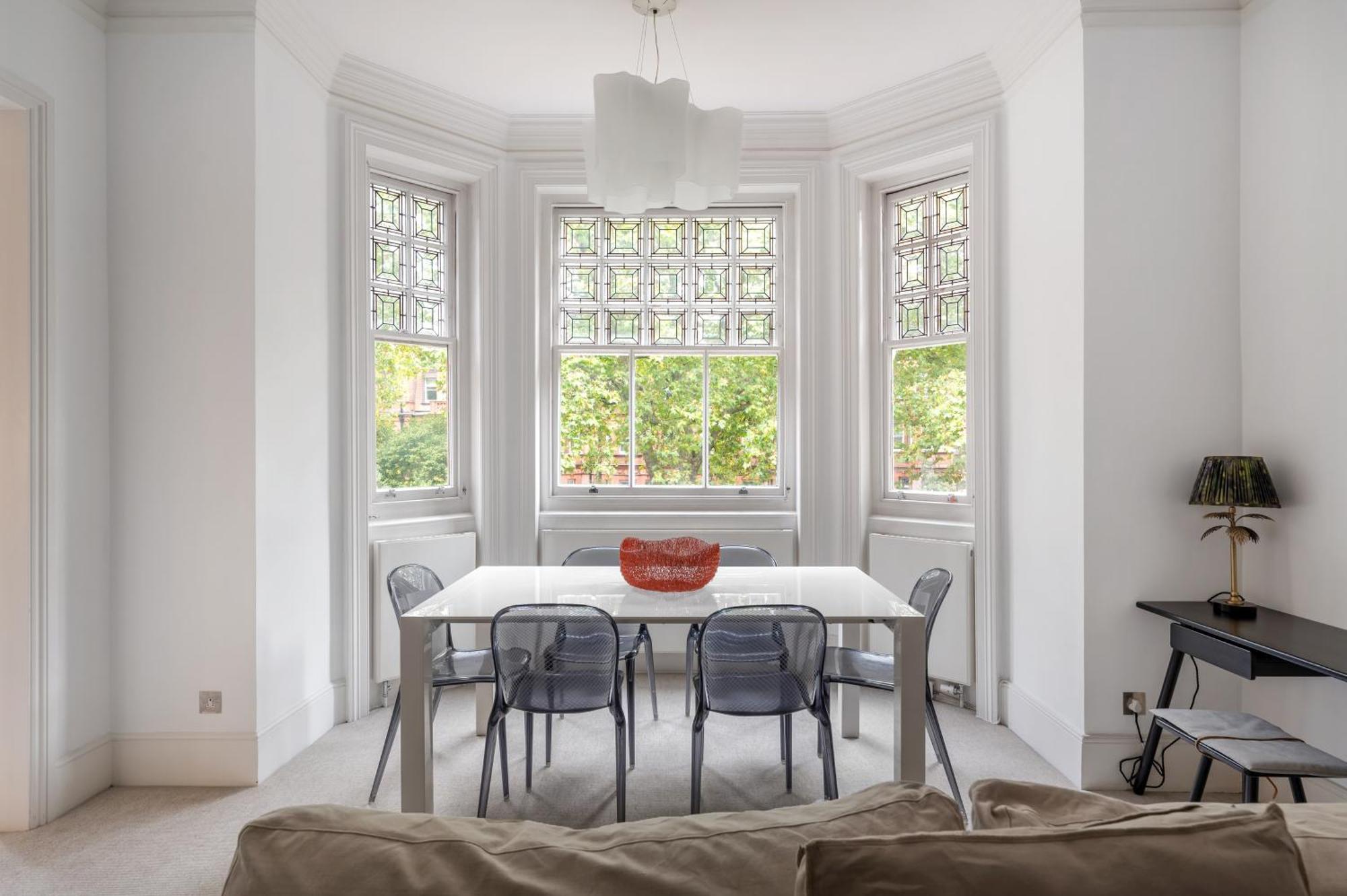 Casa Italia Near Sloane Square, Harrods And Kings Road - Washing Machine & Wifi Apartment *