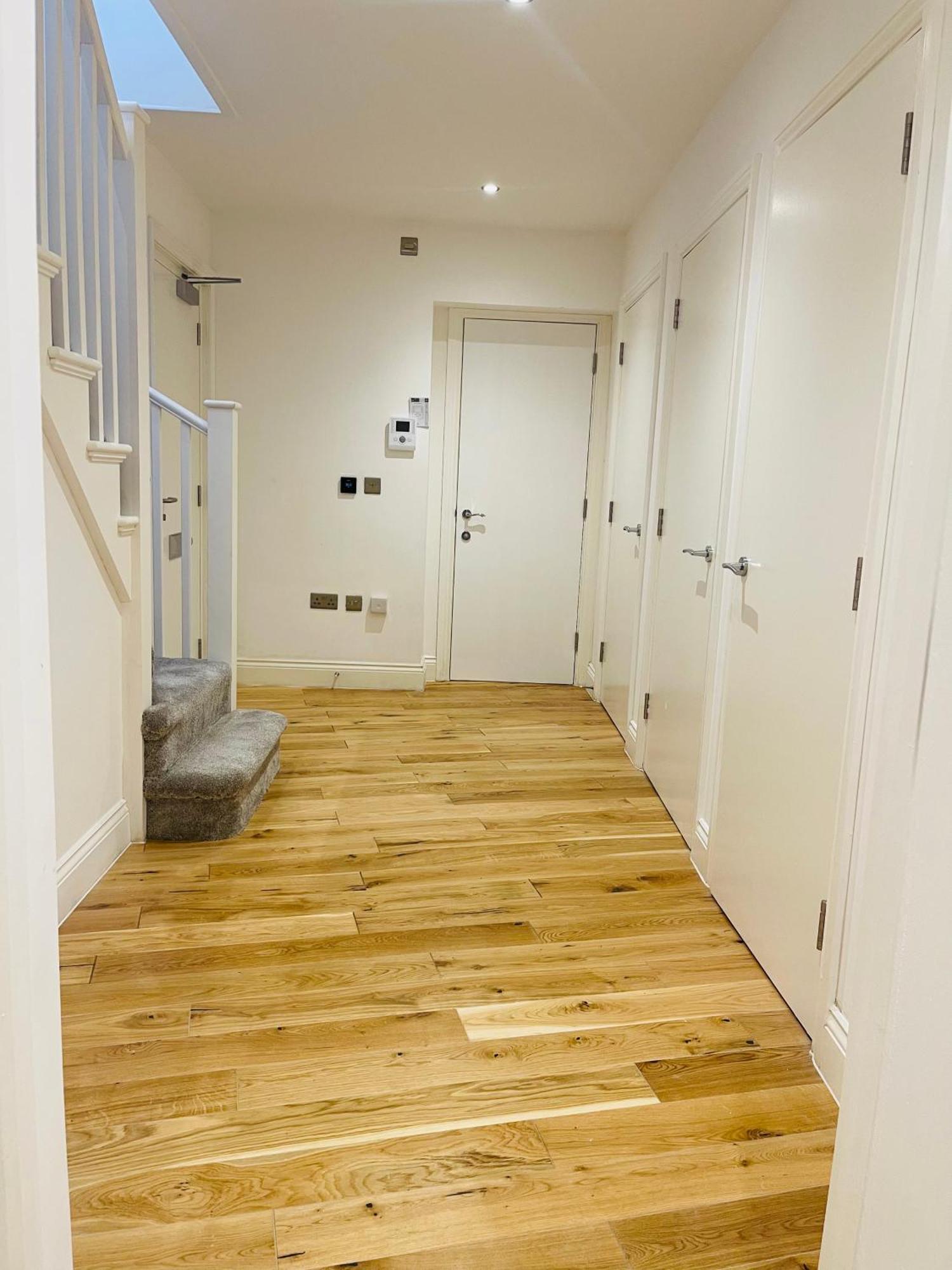 Fully Furnished Duplex In Askew Road Apartment