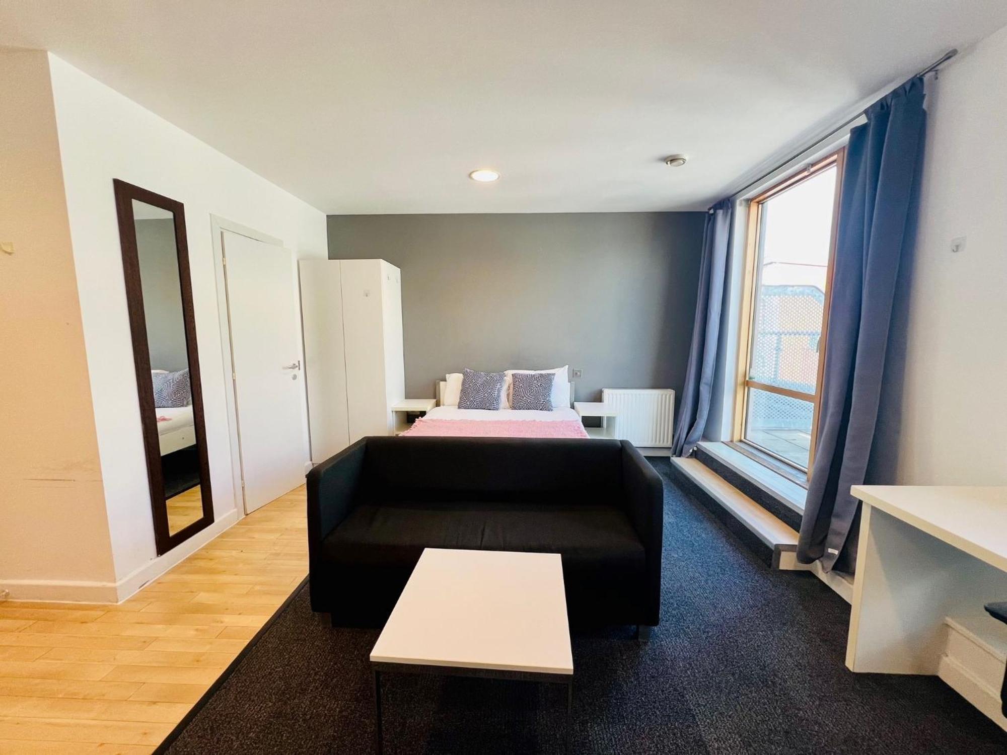 Stuhomes - Arundel House Apartment