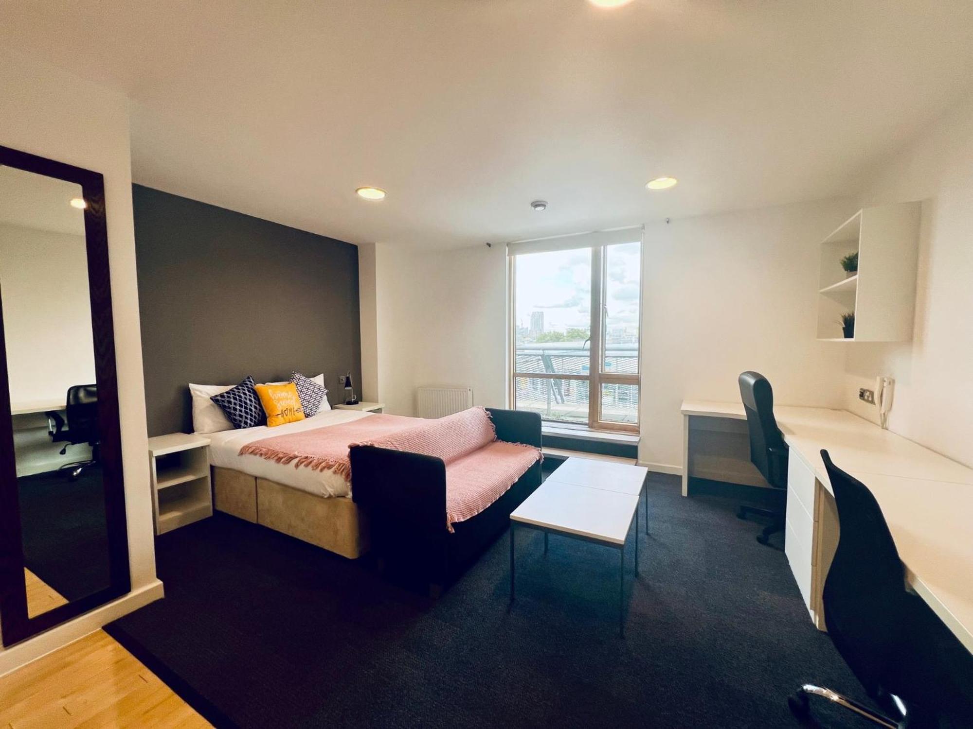 Stuhomes - Arundel House * London