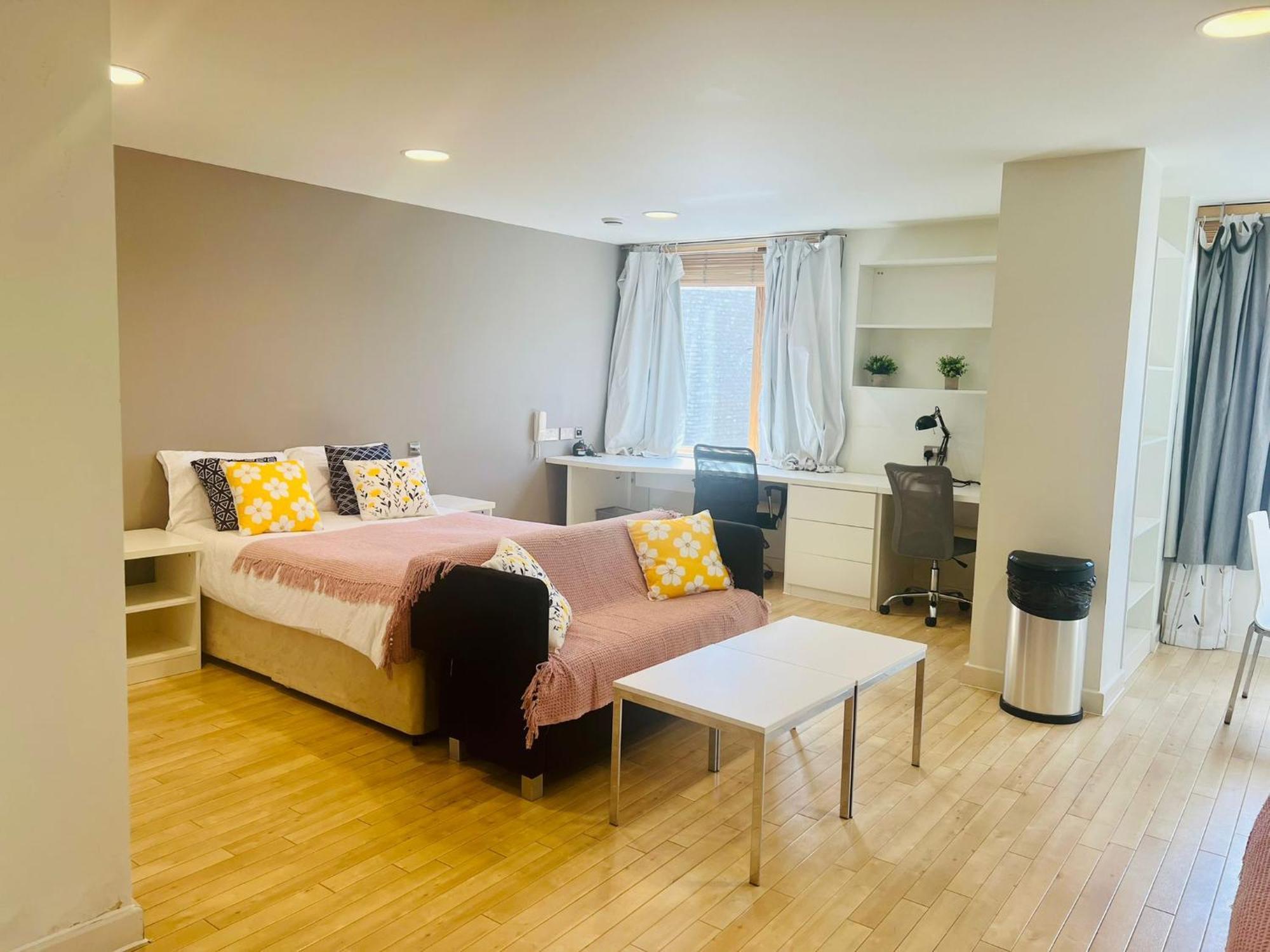 Stuhomes - Arundel House Apartment *