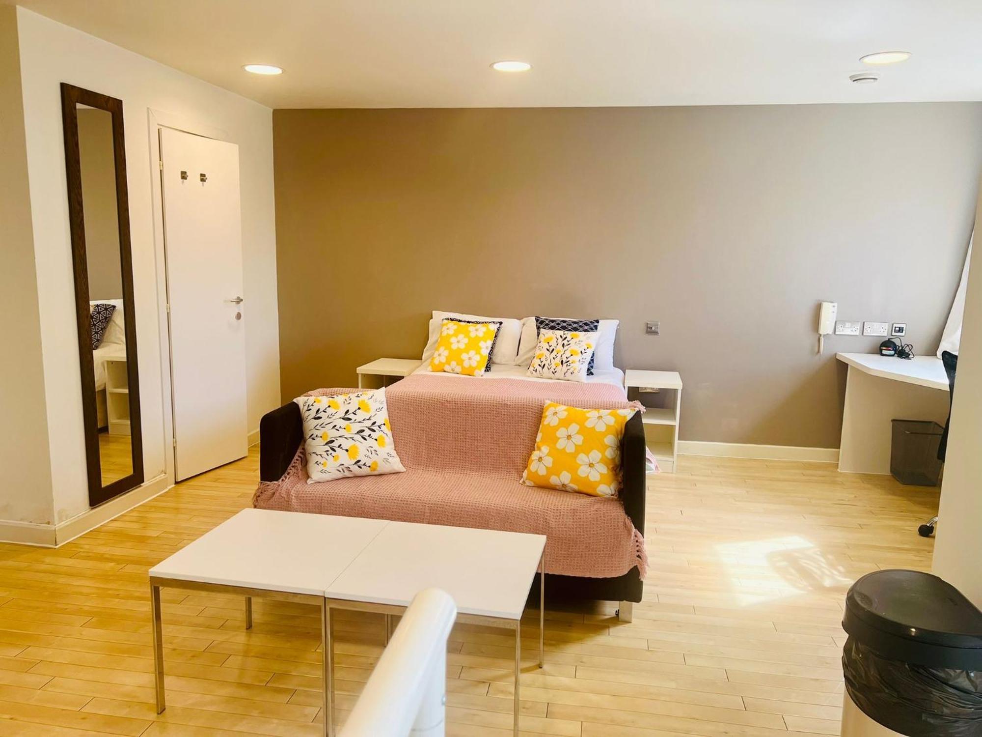 Stuhomes - Arundel House Apartment *