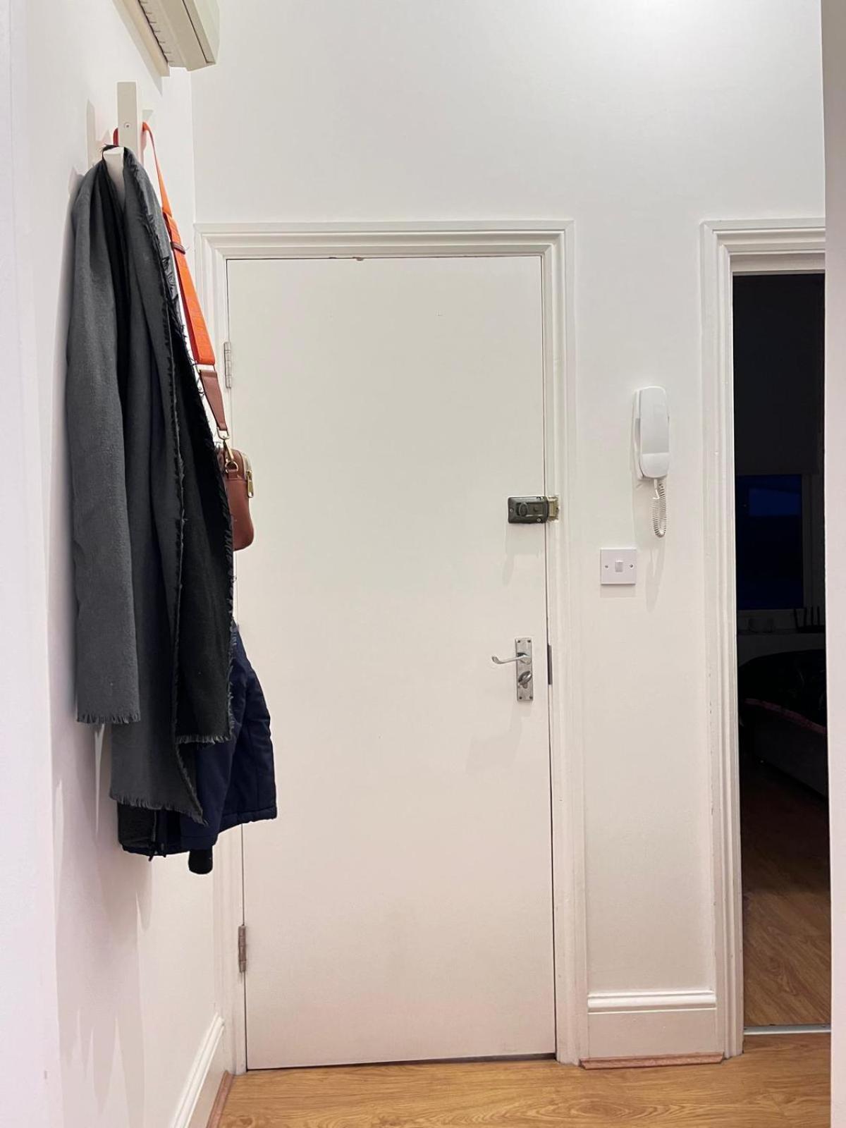 The Moon Appartement *