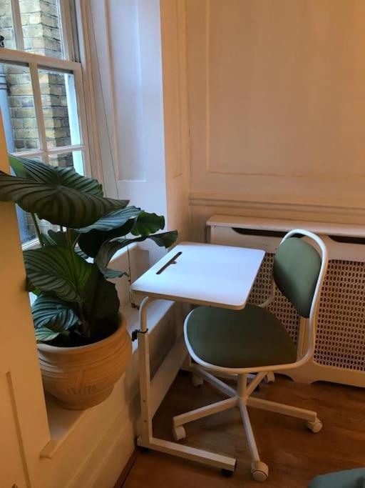 Apartment Authentic 3 Bed Historic House Soho,