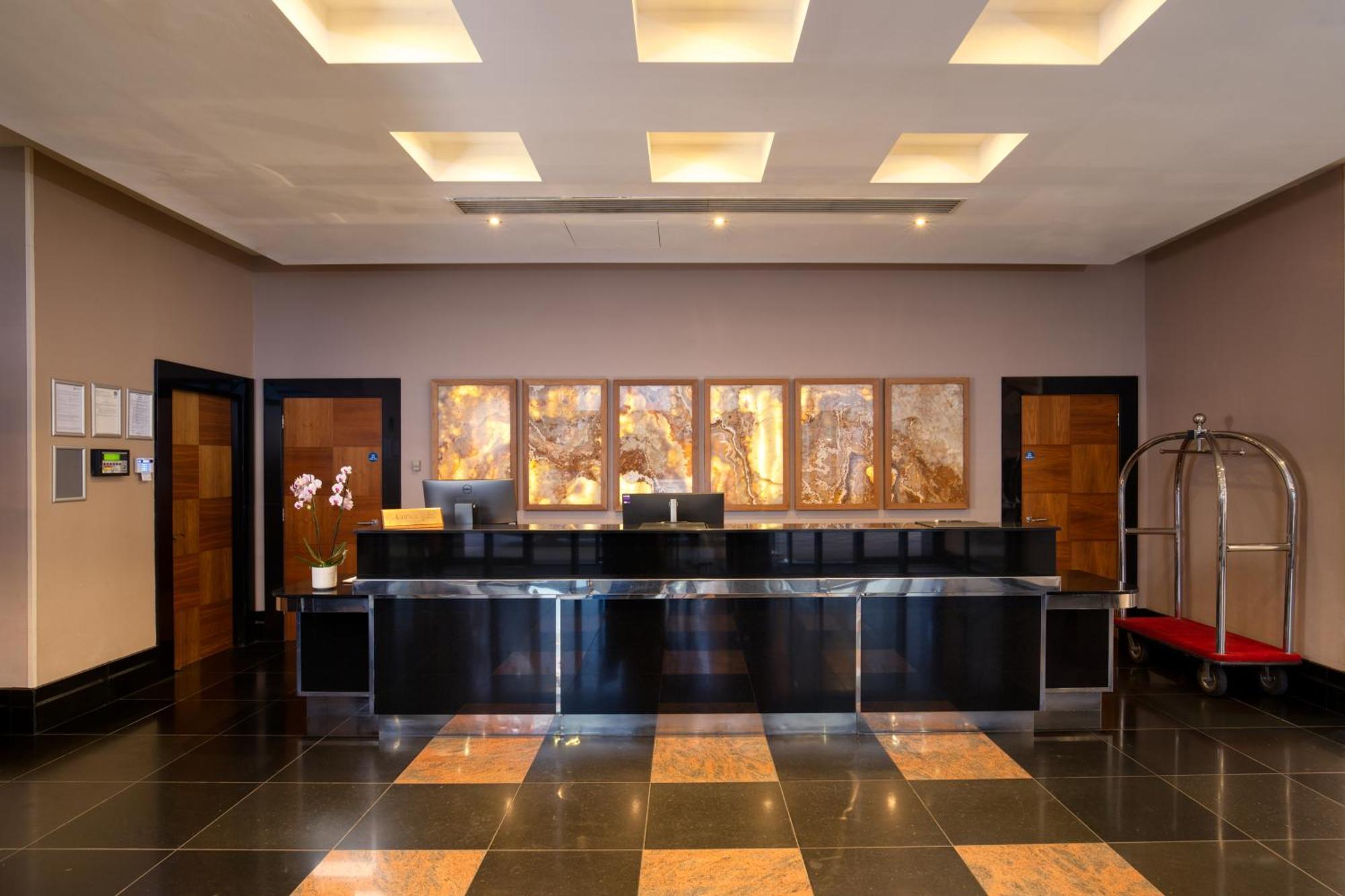 The Chelsea Harbour And 5* Londen
