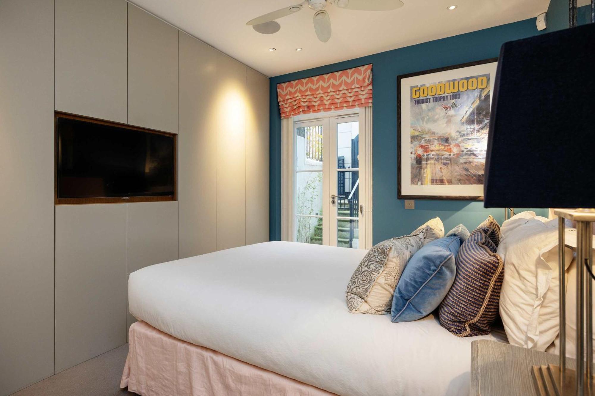 Veeve - Chelsea Square Serenity Apartment