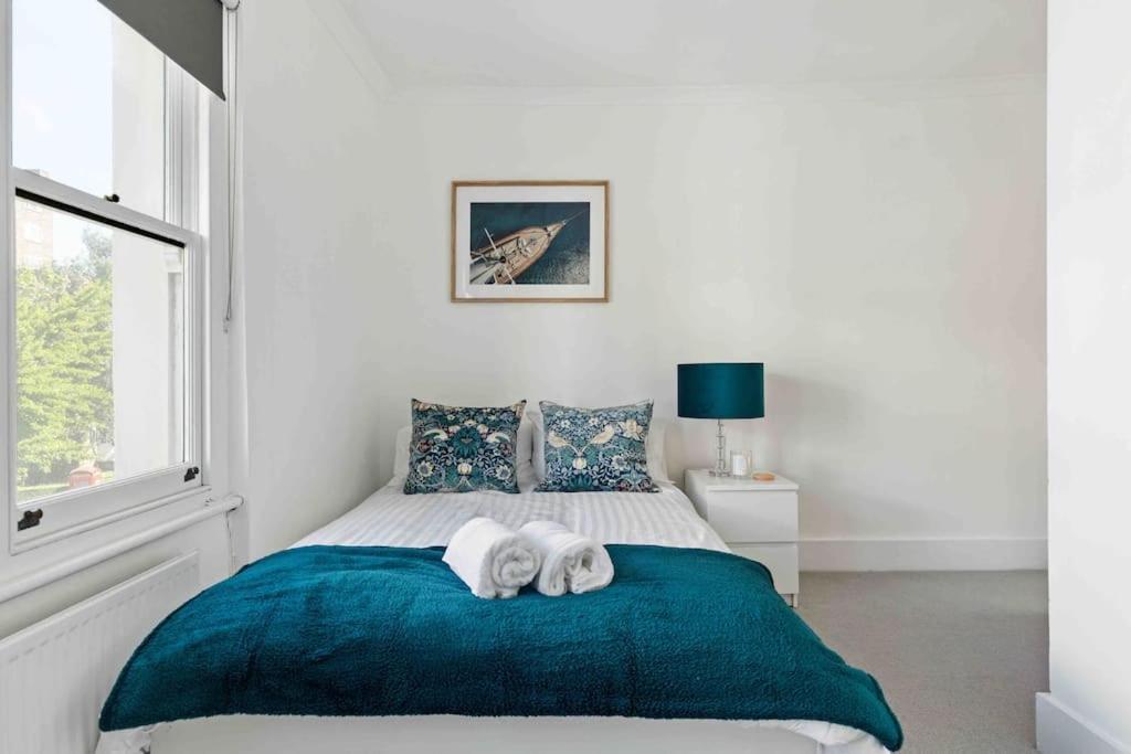 Apartment Portobello Road Iconic House London