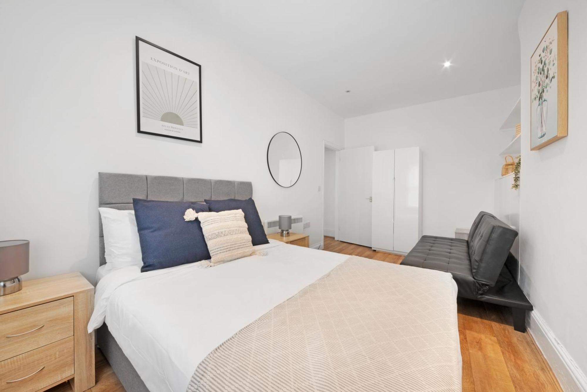 2 Bed Piccadilly 1 Londen