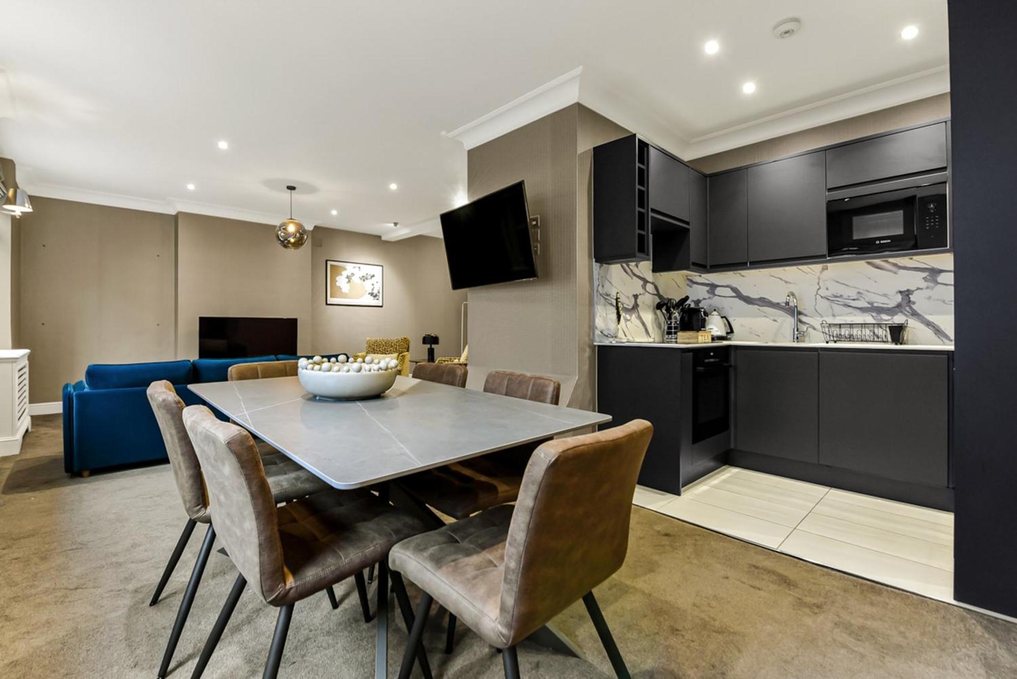 Appartement Mayfair With Private Terrace- 2 Bed Londen