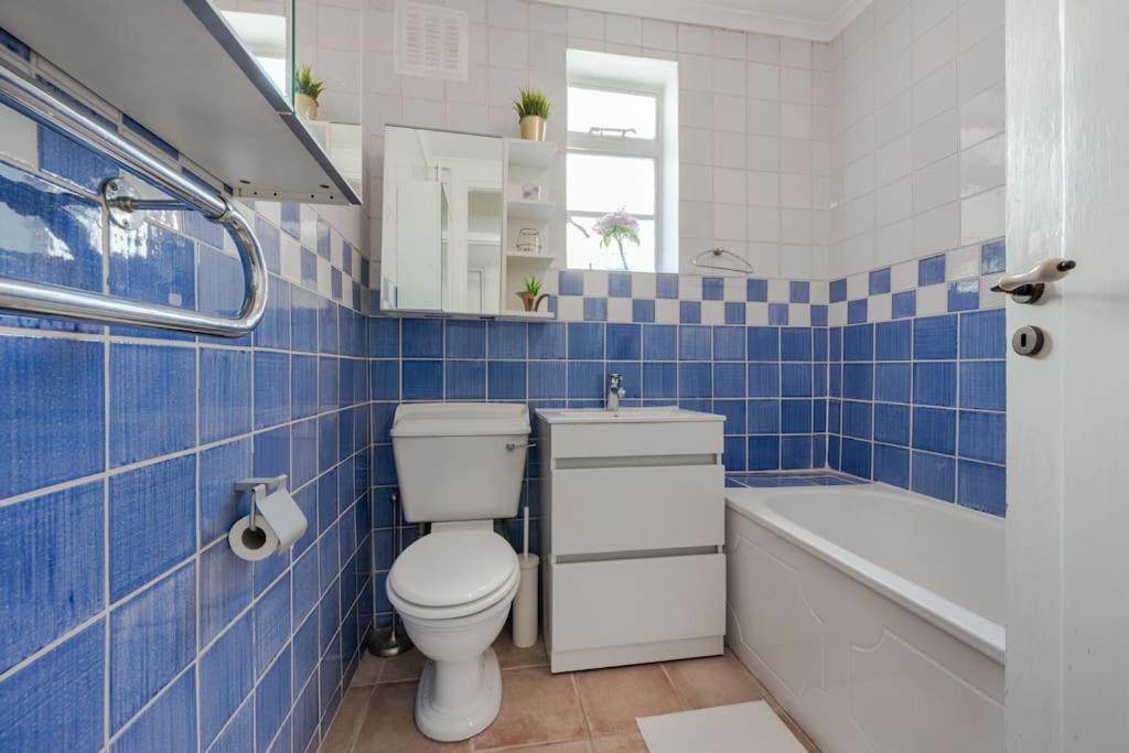 Stylish 2 Bed In Near Hyde Park * London