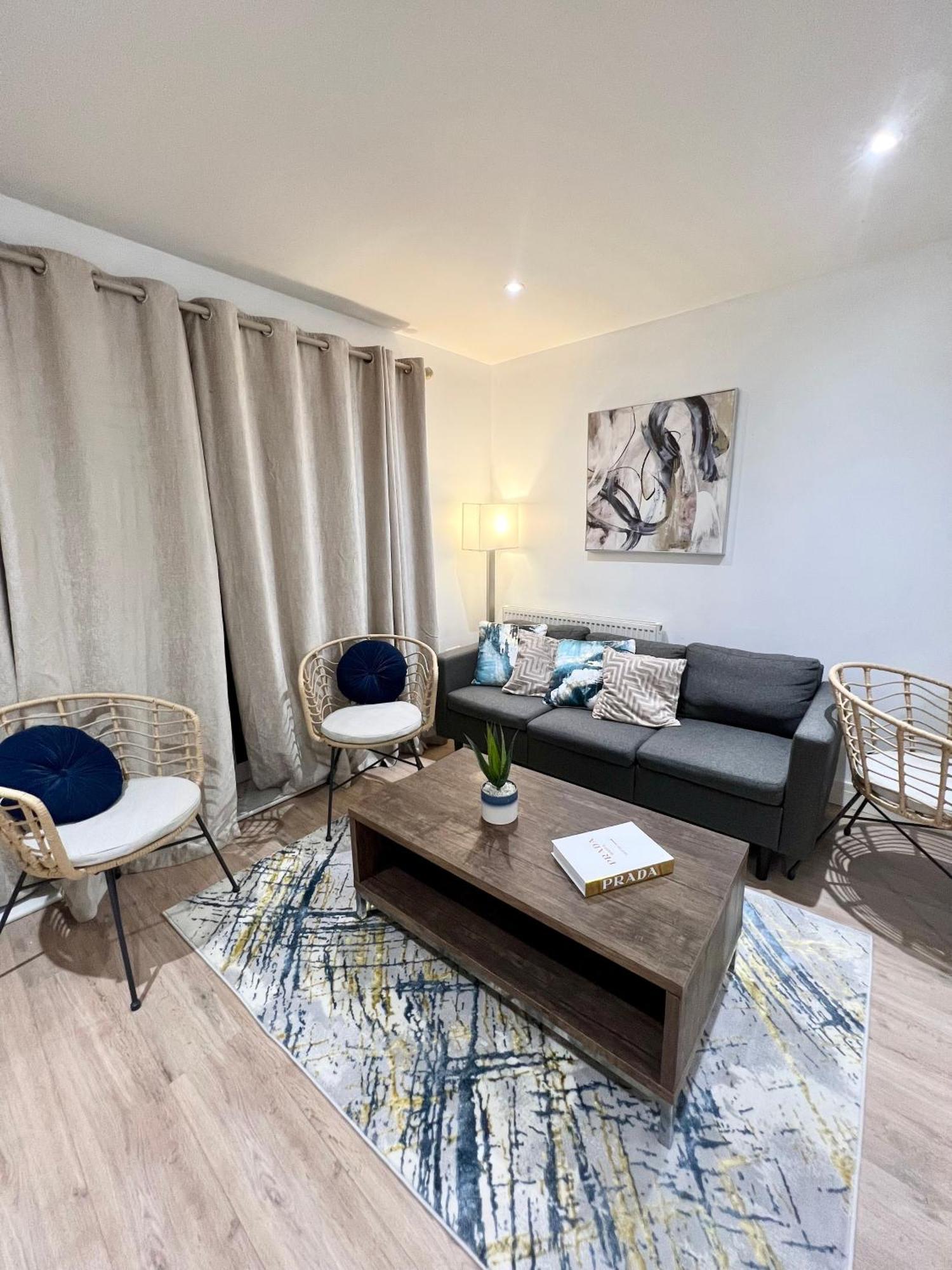 Luxury 2 Bed 2 Bath Zone Two Apartamento *