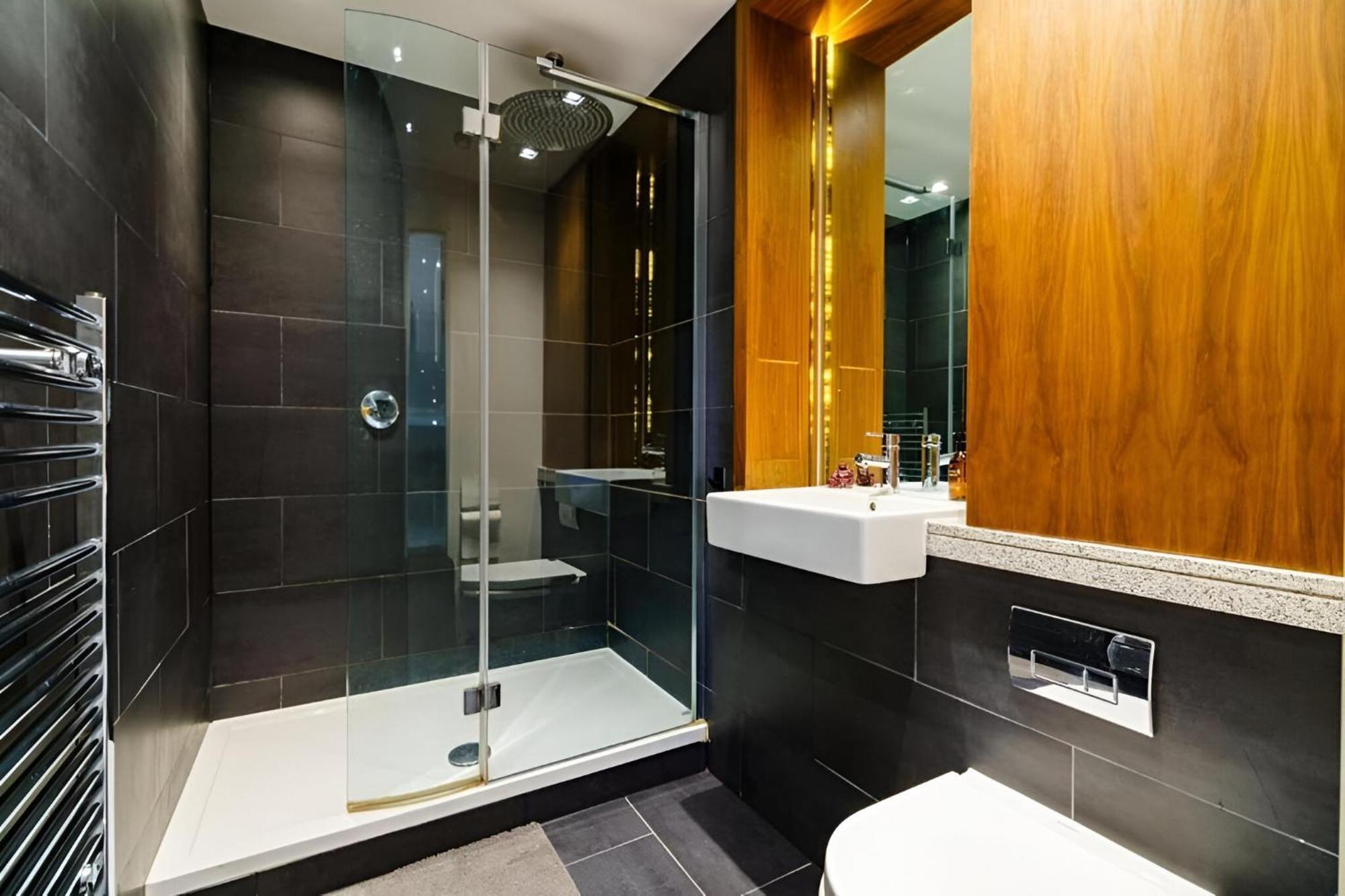 Elegant 2bd Flat Near Old Street, Londen