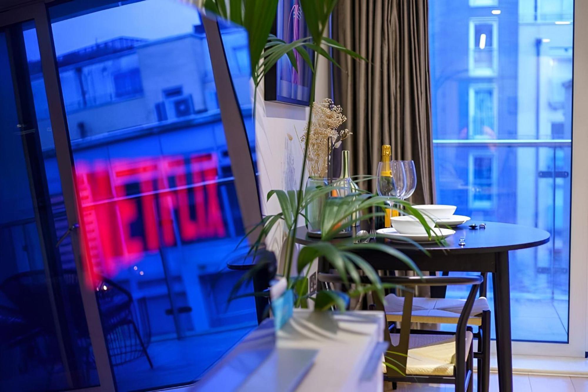 Elegant 2bd Flat Near Old Street, Londen