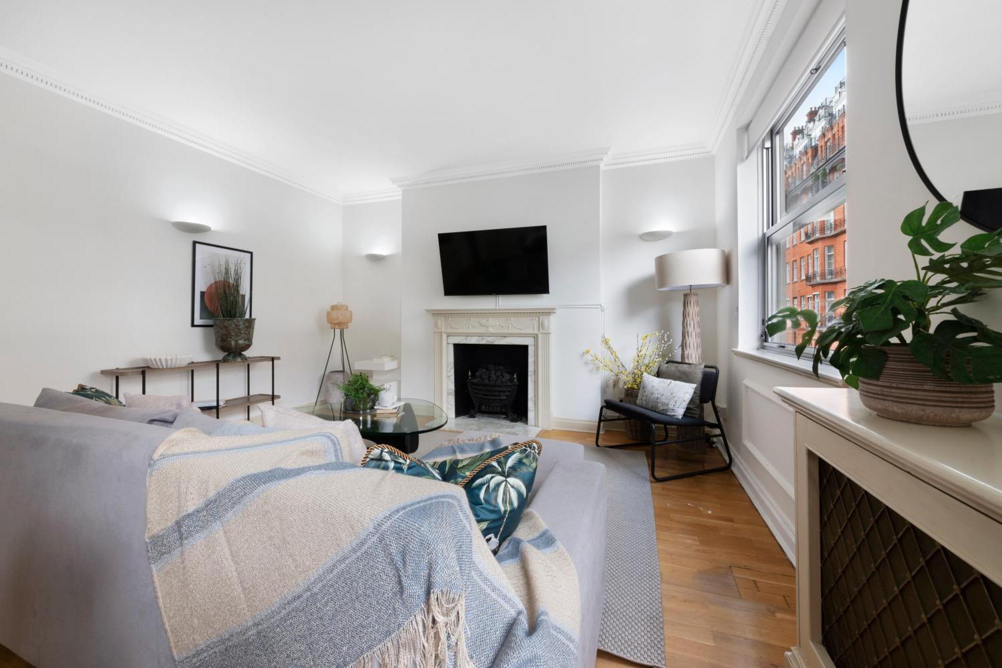 Apartment Mayfair Mews Apartment- 2 Bed 3 London