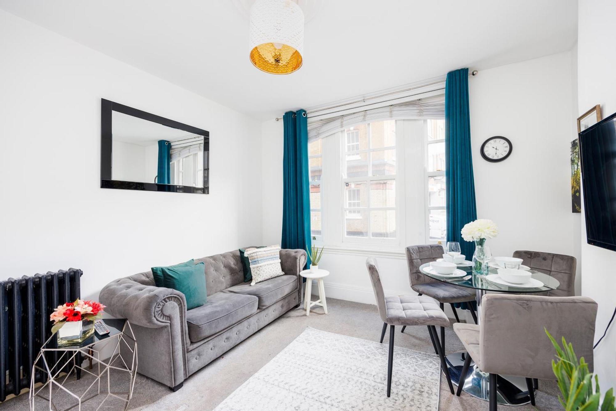 Bridge Apartment *