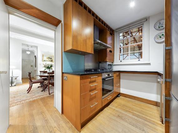 Apartment Chelsea Snug With Garden London