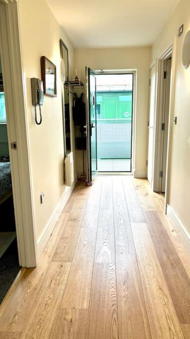 Apartment Stunning 2 Bed Ensuite