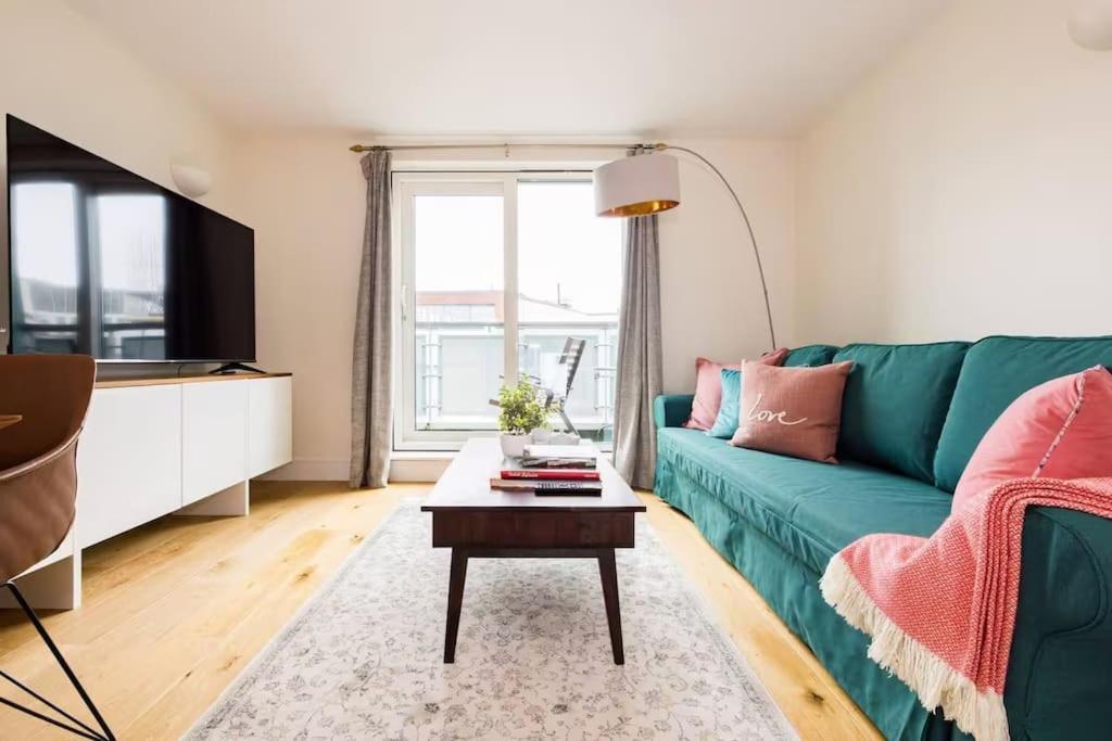 Stunning 2 Bed Ensuite London
