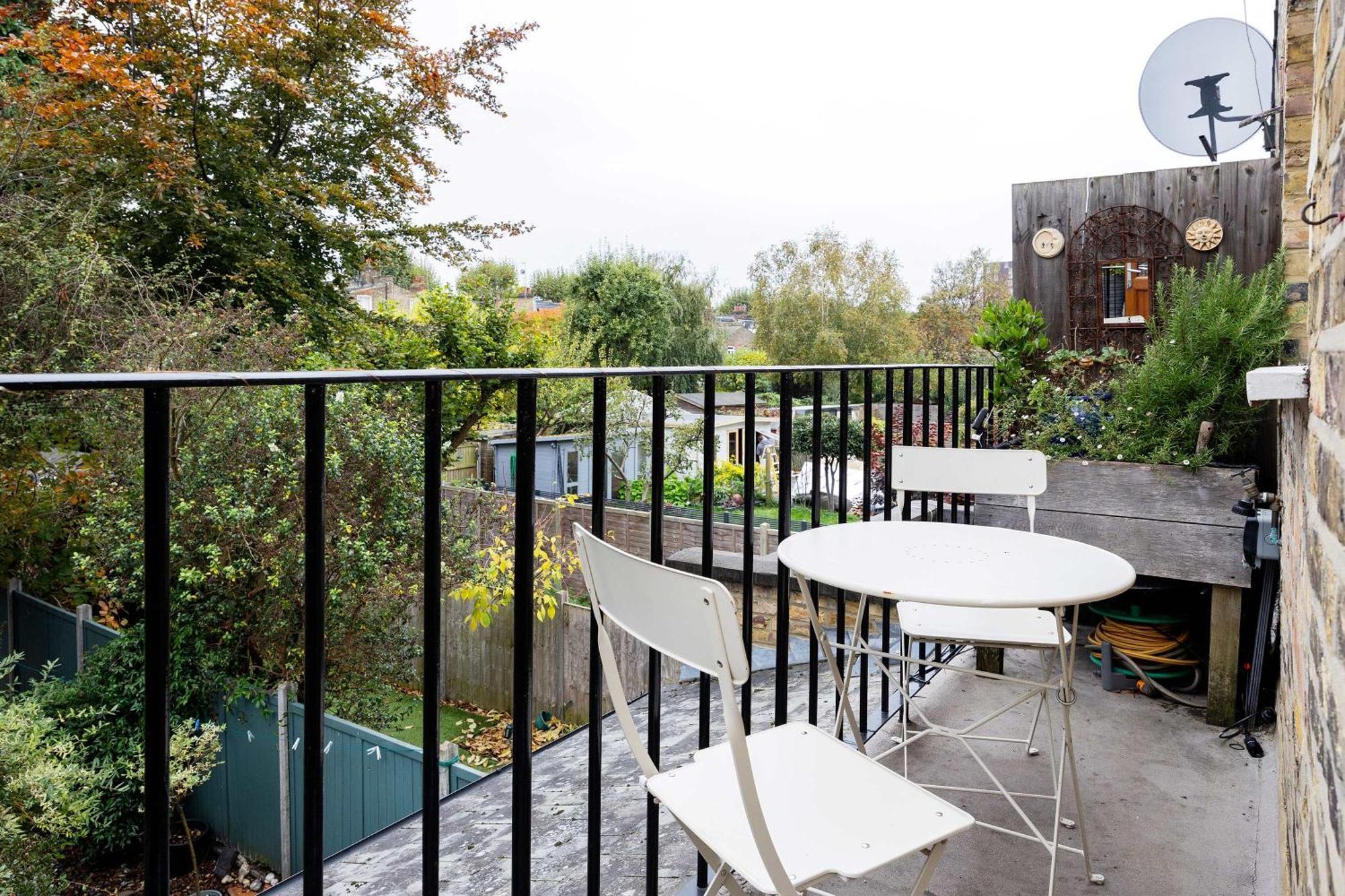 Veeve - Tantalising In Teal Appartement Londen