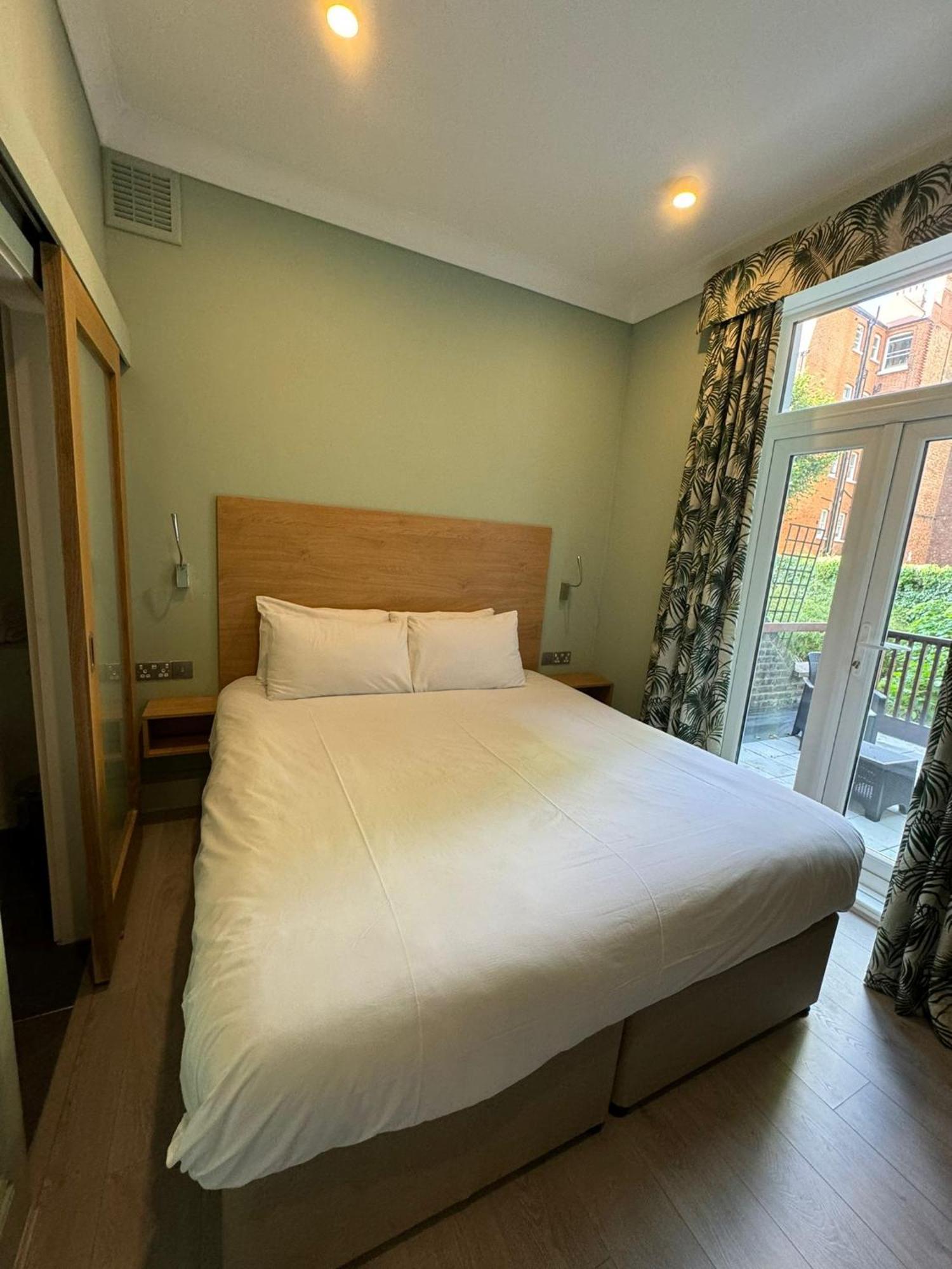 Marldon Olympia Hotel London