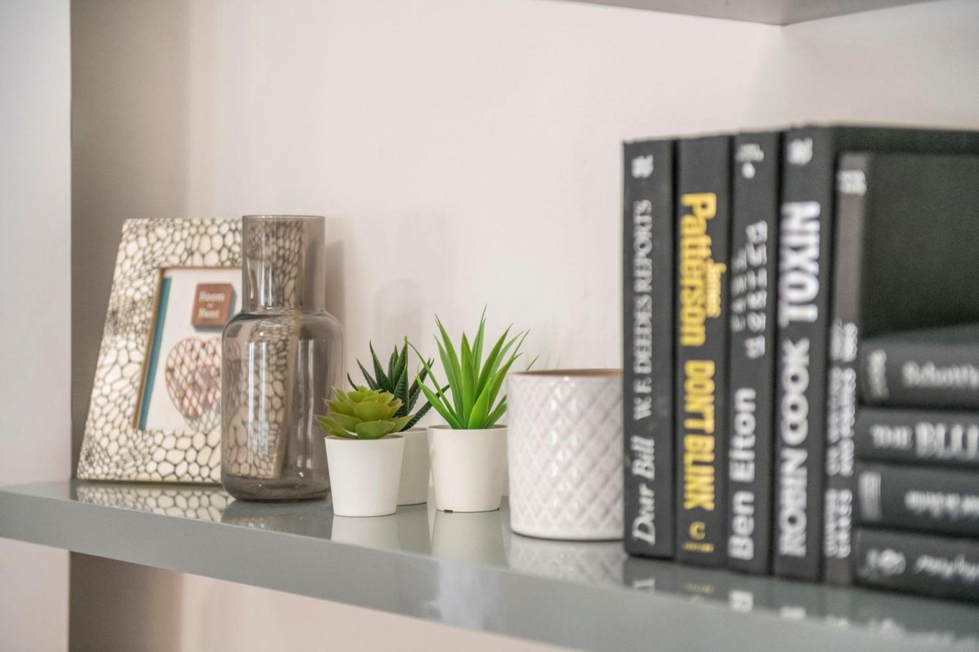 The Cutesy - Fitzrovia - By Frankie Says Londen