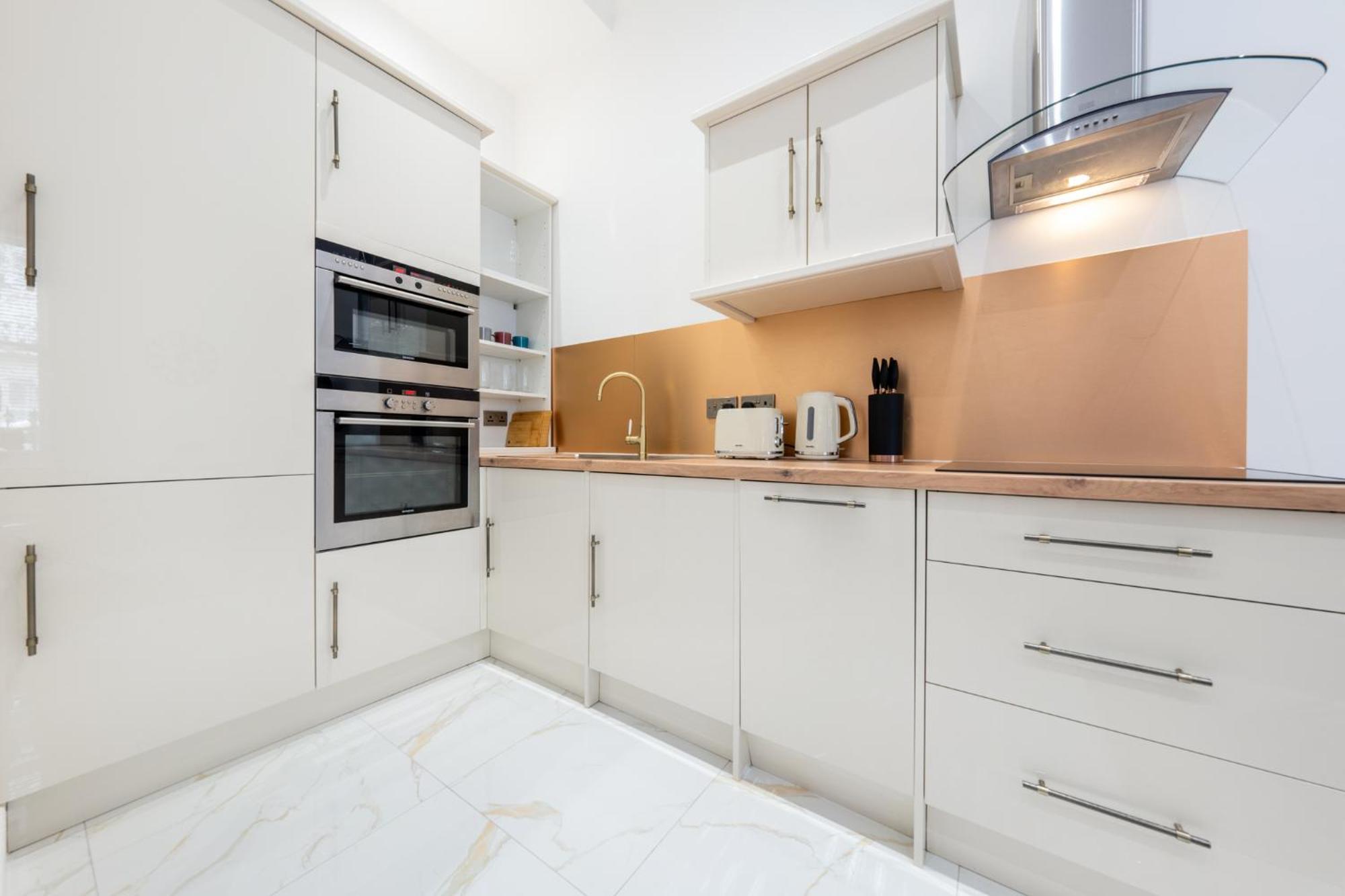 The Signature Residences Apartment London