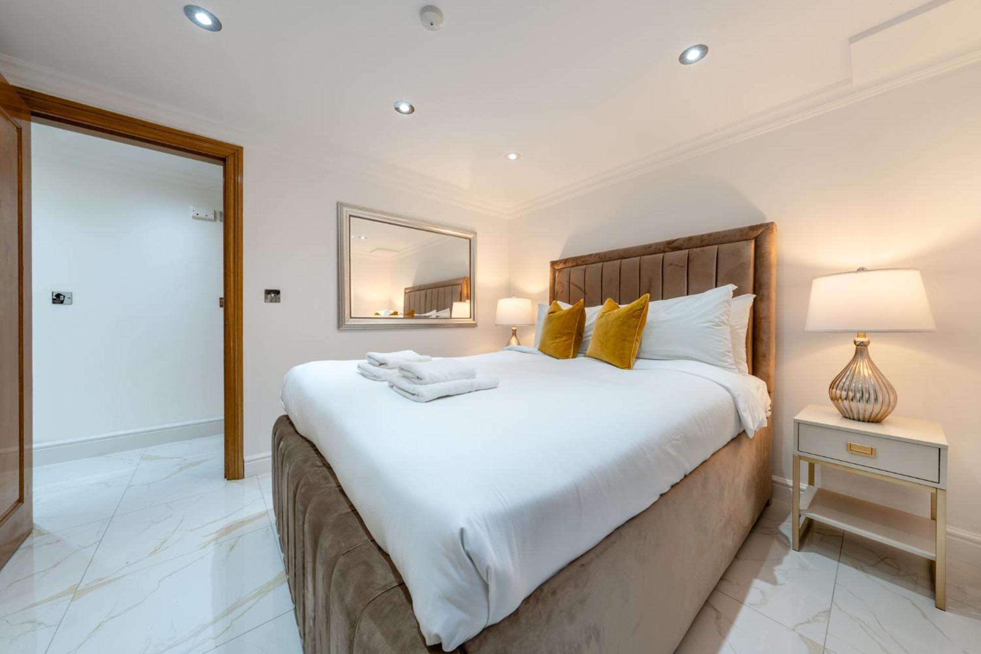Apartment The Signature Residences London