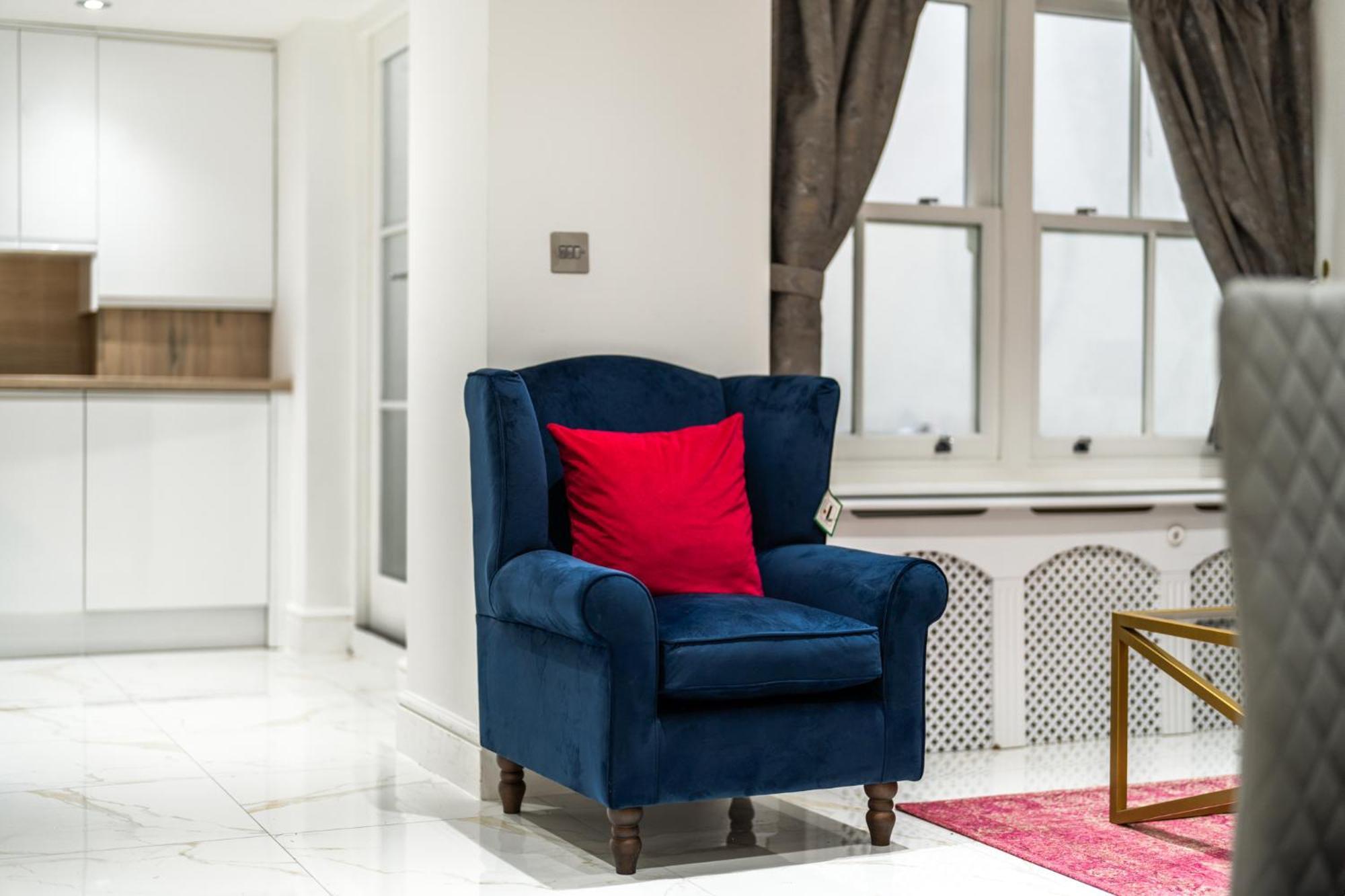 Apartment The Signature Residences London