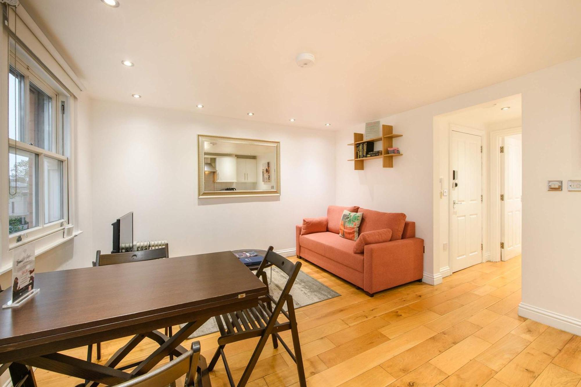 The Play Pen - Holborn - By Frankie Says Appartement Londen