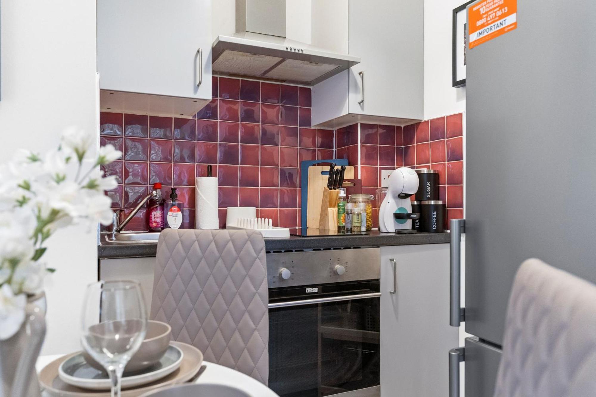 Livestay Affordable One Bedroom & Studio In India Docks E14