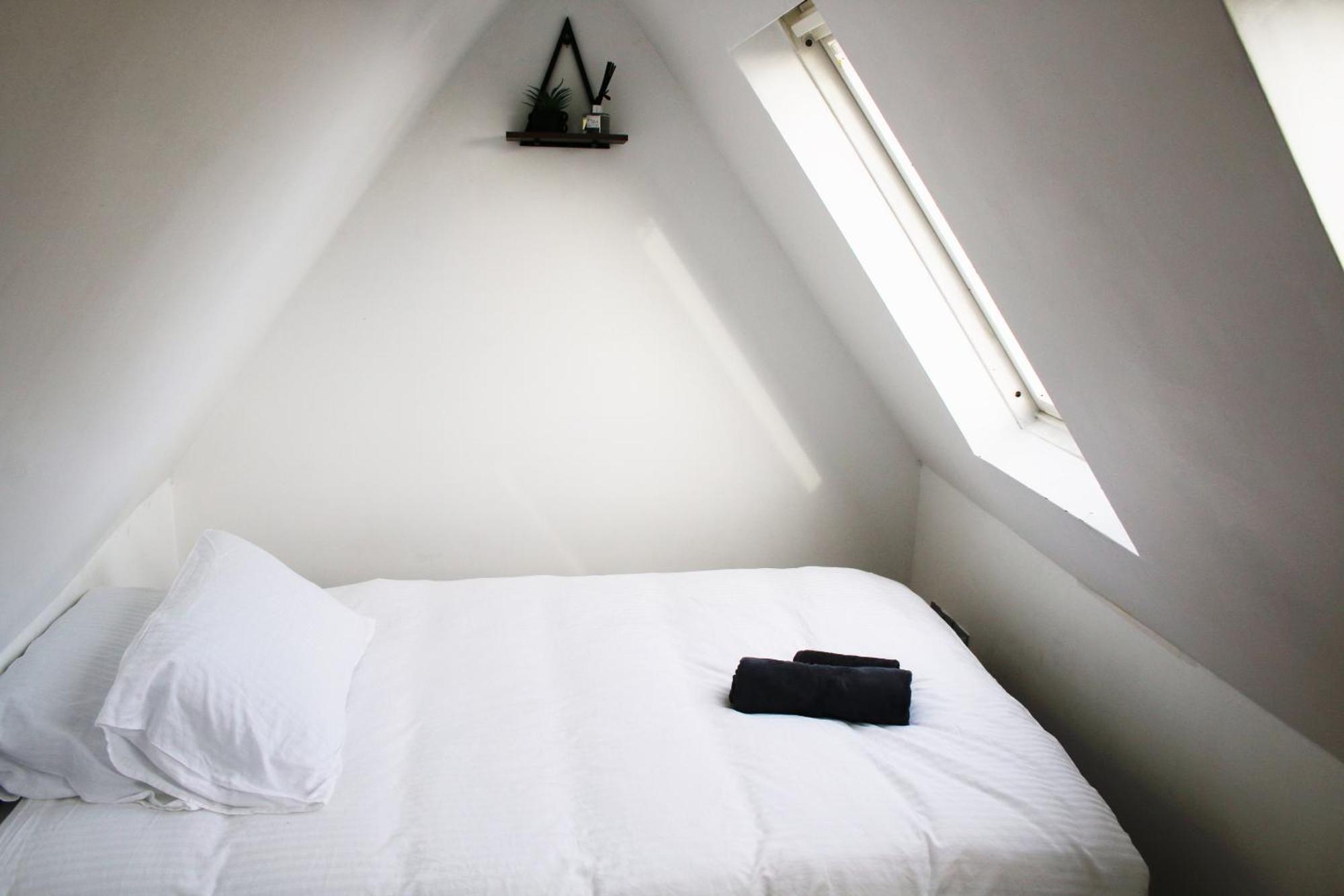 Cosy 3 Bedroom Flat, Hackney Apartment *
