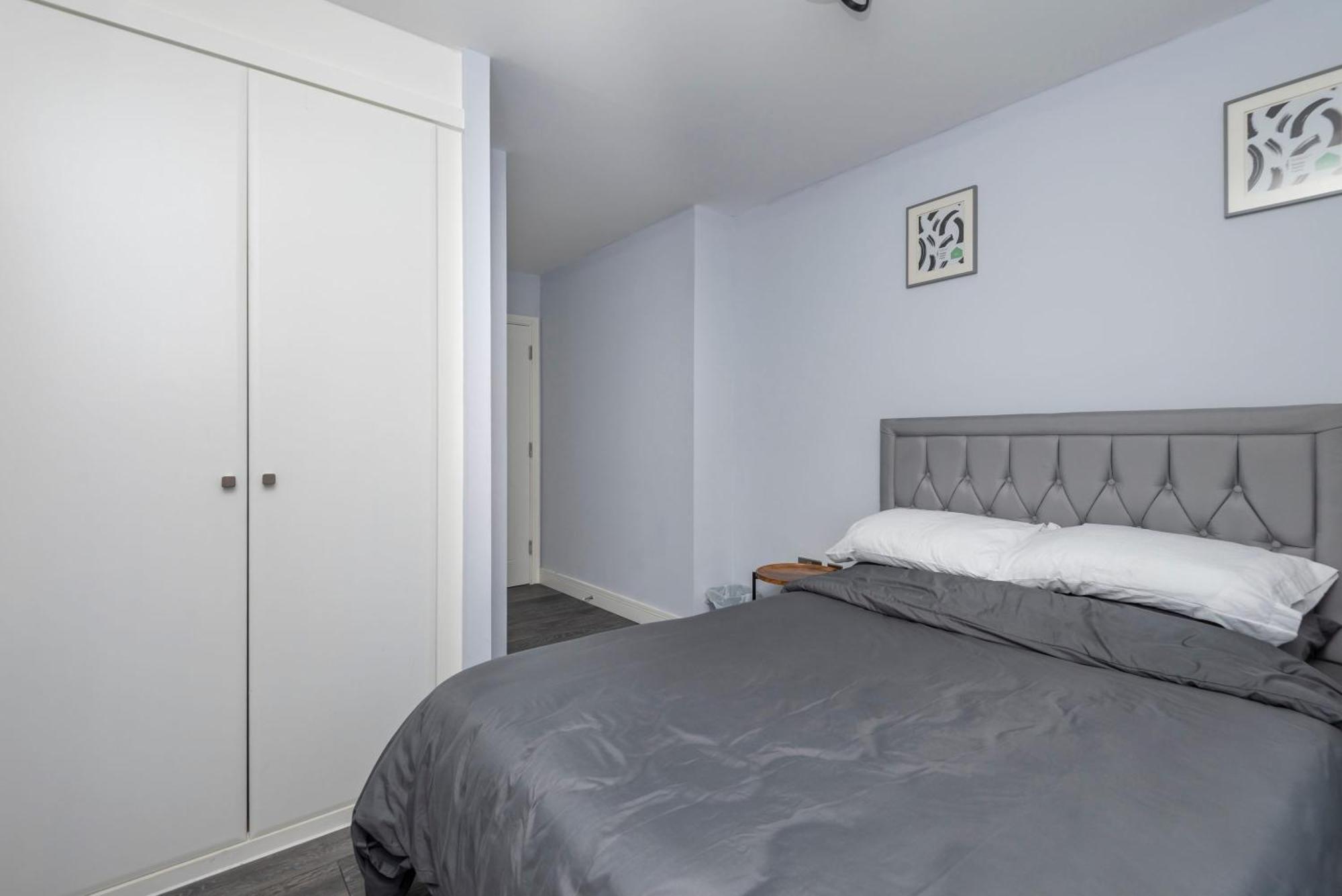 Stylish Elegant New Flat 5 Min From Elizabeth Line Apartment *
