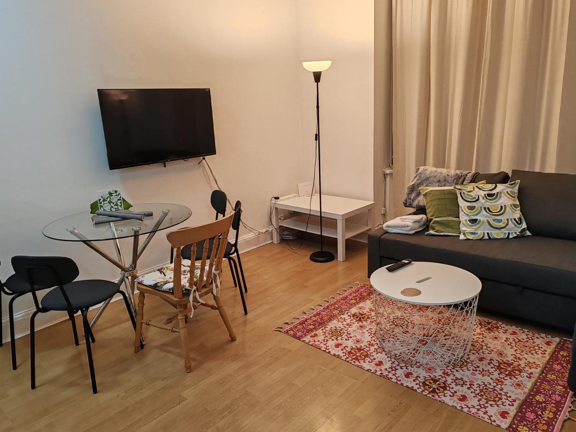 Two Bedroom In Queensway, W2, * Londen