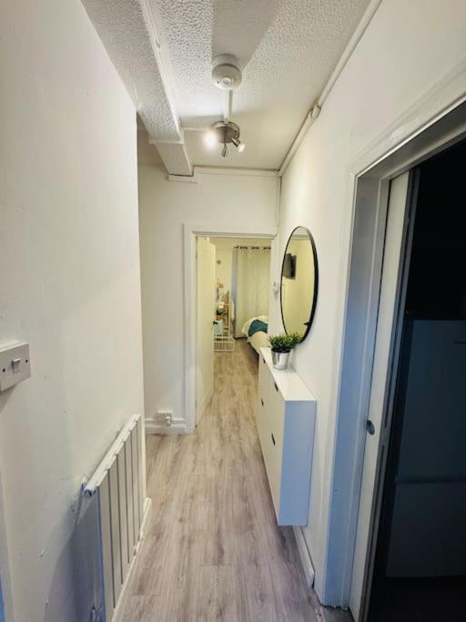 Apartment Charming Near Candawater Station - Access!