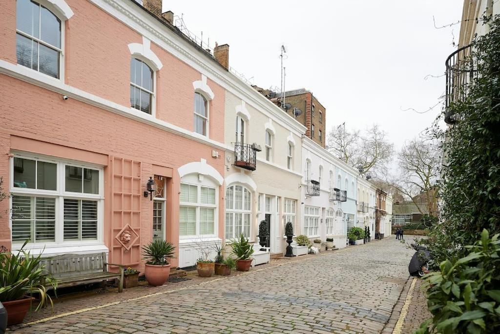 A Perfect Treasure Of A In Knightsbridge *