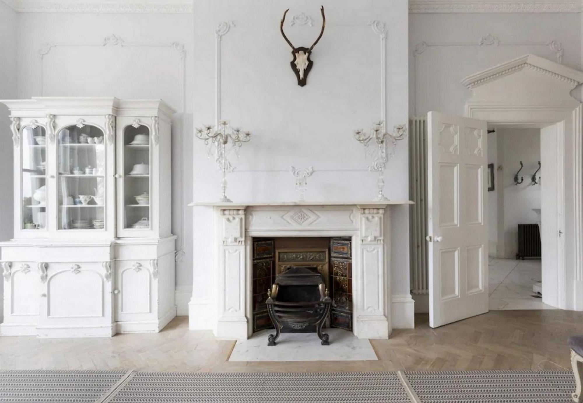 7br Holiday In Near Hyde Park- If You Want To Book, Please Contact On Wh-ats-app - 0034-605-434-371 !!!! London