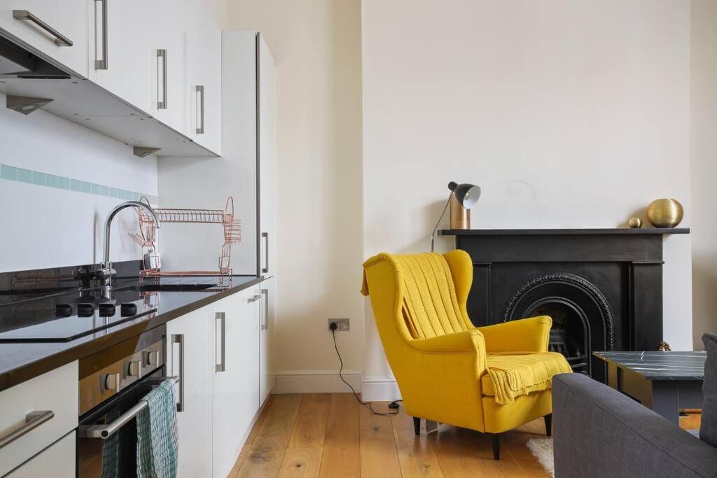 Stylish 1-bed Flat In Prime Kensington Location