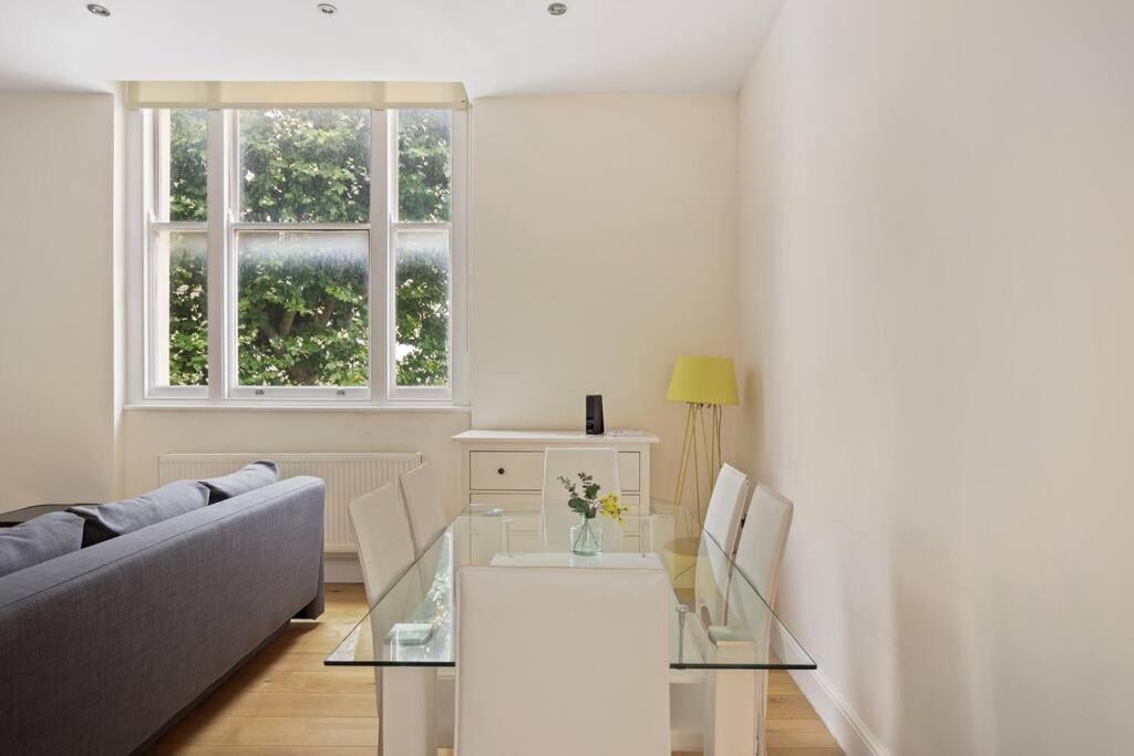 Stylish 1-bed Flat In Prime Kensington Location London
