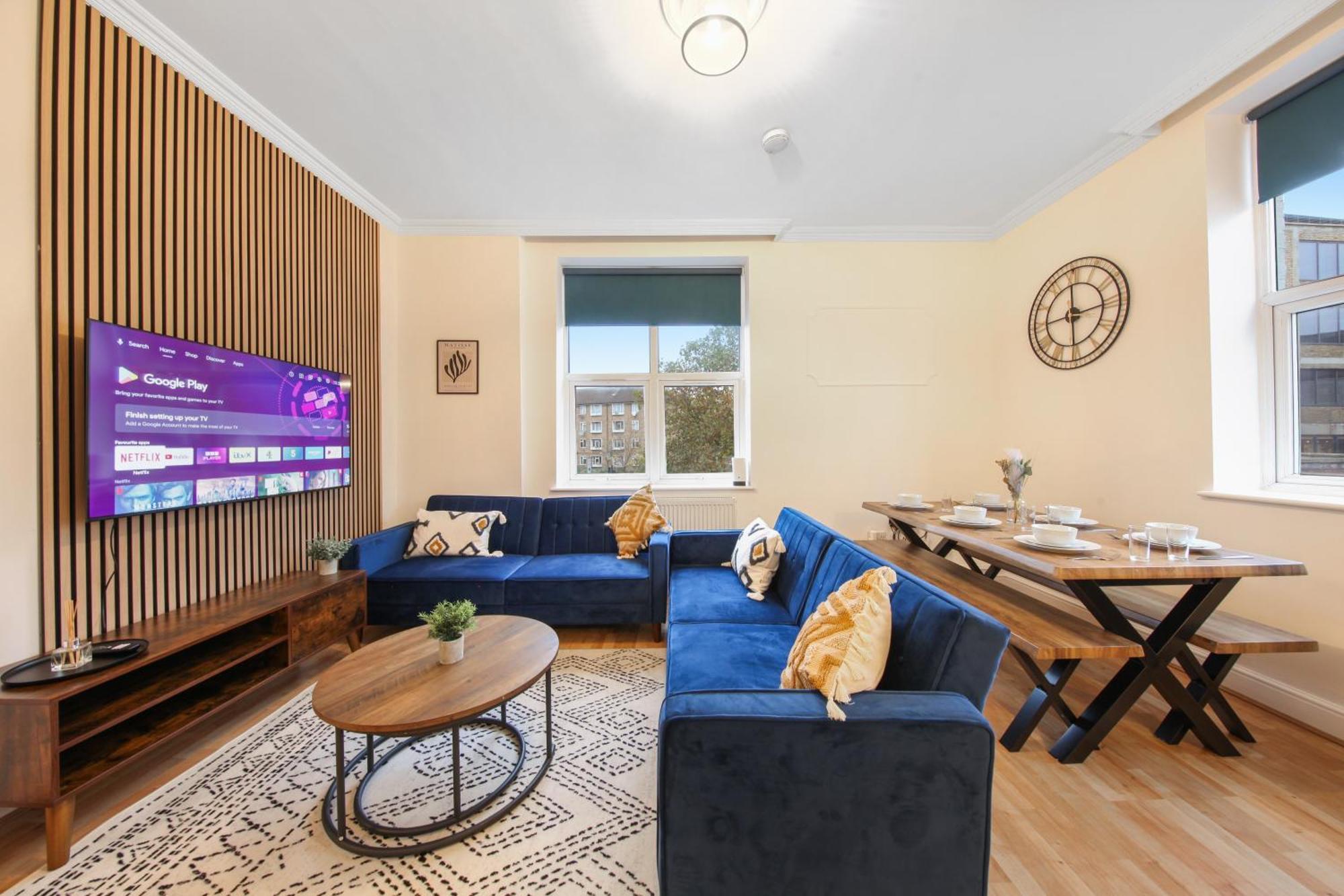 The Yorkway - 3bed Modern
